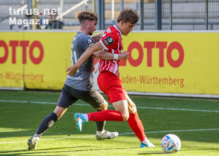 Niklas Tarnat SC Freiburg II vs. Rot-Weiss Essen Spielfotos 09.10.2022