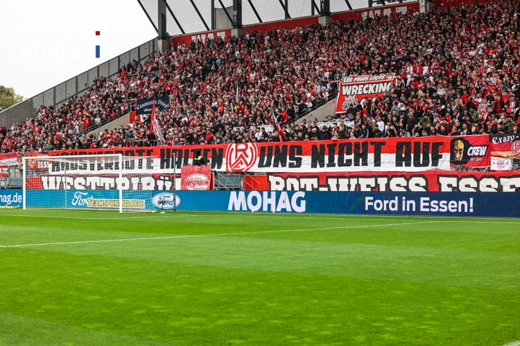 Rot-Weiss Essen Banner gegen Hausverbote 15.10.2022