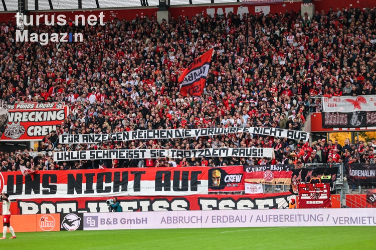 Rot-Weiss Essen Fans Spruchband gegen den Verein 15.10.2022