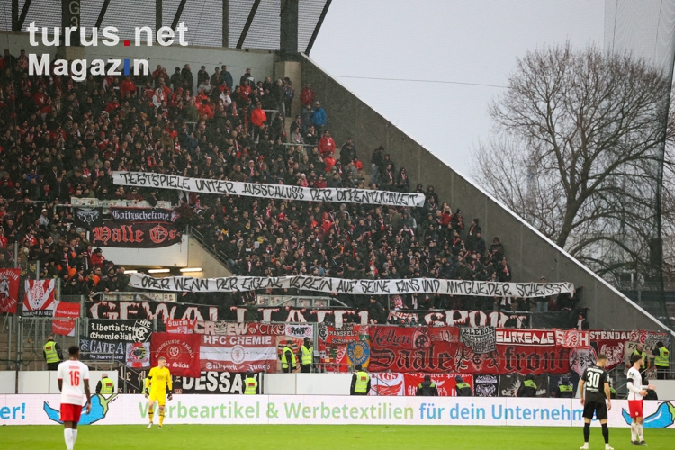 Hallescher FC Fans Spruchband Testspiele