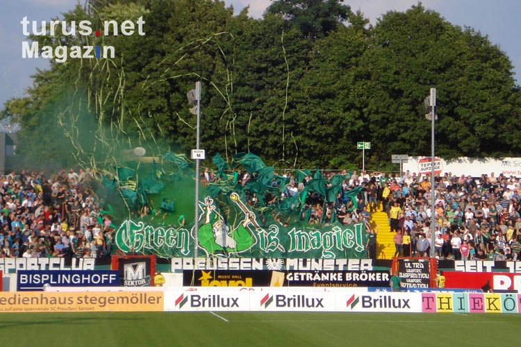 Rauch im Münsteraner Block beim Spiel gegen Hansa Rostock
