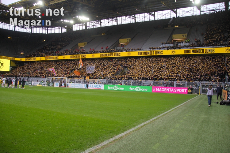 Dynamo Dresden feiert Sieg in Dortmund 12.03.2023