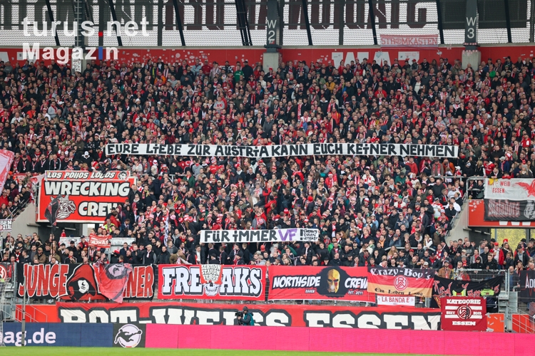 Rot-Weiss Essen Fans Spruchband Austria