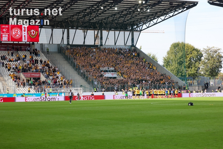 Rot Weiss Essen vs. Dynamo Dresden Spielfotos 01.10.2023