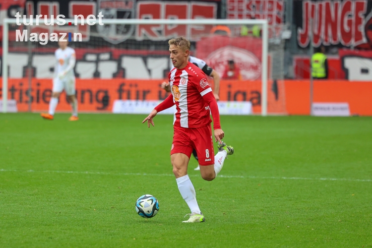 Cedric Harenbrock Rot-Weiss Essen vs. Arminia Bielefeld Spielfotos 04.11.2023