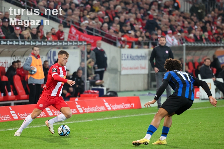 Marvin Obuz Rot-Weiss Essen vs. SV Waldhof Mannheim Spielfotos 12.11.2023