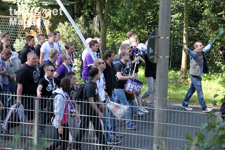 Ankunft der Osnabrücker Fans am Karli in Babelsberg