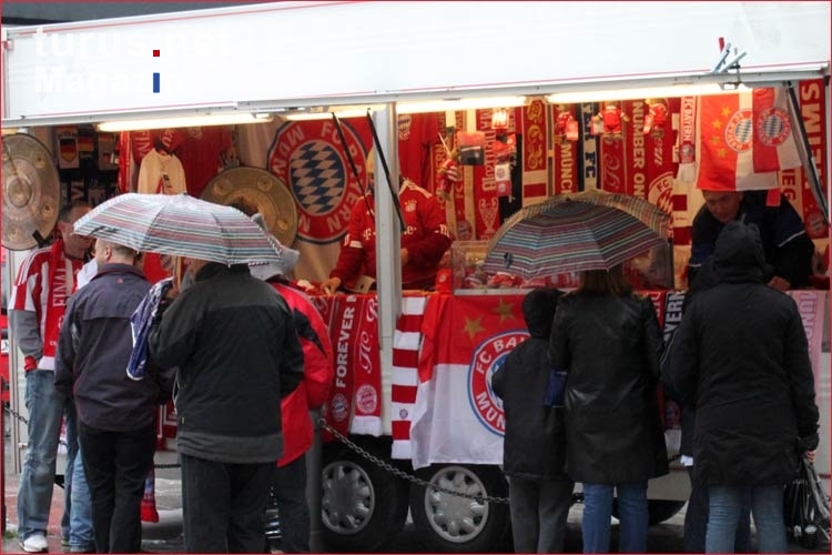 Fanartikelstand des FC Bayern München