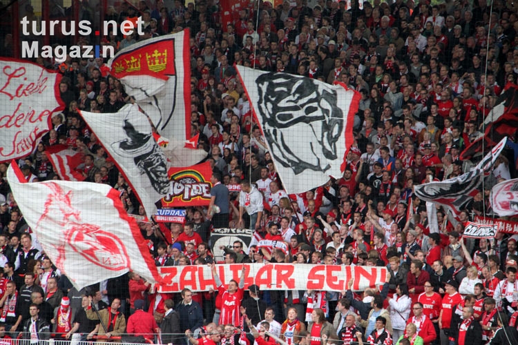 Fußball muss bezahlbar sein! Kölner Fans / Ultras in Berlin