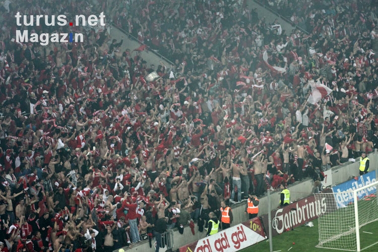 großartige Stimmung im Fanblock des SK Savia Praha