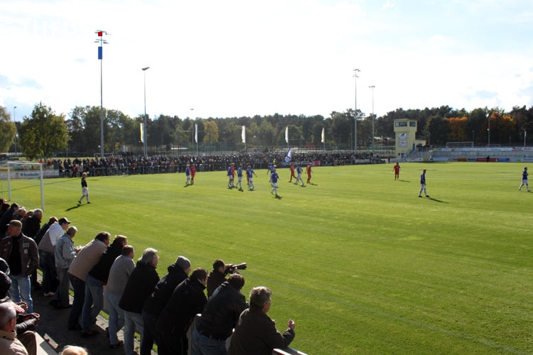 Babelsberg 03 zu Gast im Werner-Seelenbinder-Stadion in Luckenwalde