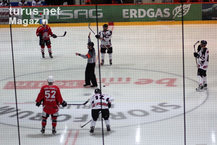 Berliner Eishockeyderby FASS gegen Preussen im Welli