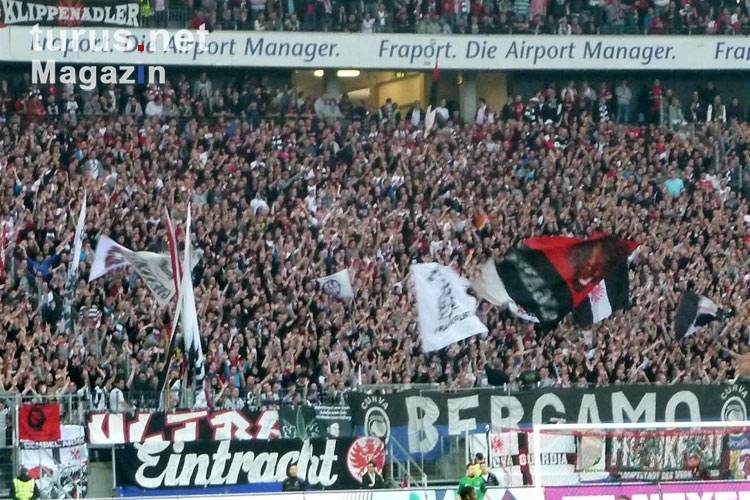 Fans von Eintracht Frankfurt im heimischen Stadion