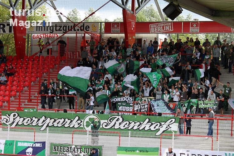 Fans von Greuther Fürth bei Union Berlin