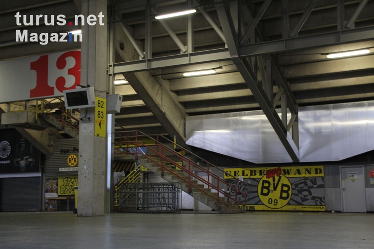 BVB Südtribüne: Block 13 - Gelbe Wand