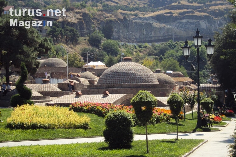 Park in der georgischen Hauptstadt Tiflis / Tbilisi