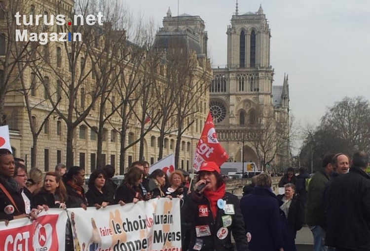Demo in Paris gegen die Ayrault Arbeitsmarktreform 05-03-2013