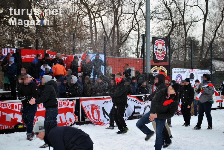 Schneeballschlacht zwischen Tebe und Partizan Minsk