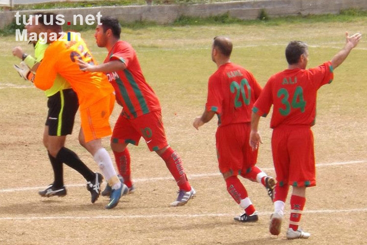 emotionales Spiel im Hamitköy Stadi in Nordzypern