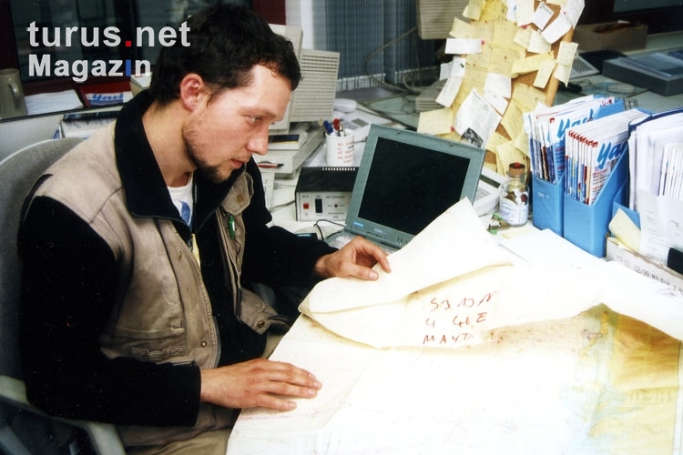 Marco Bertram bei der Nachbearbeitung des Projektes Berlin-Sydney 2000