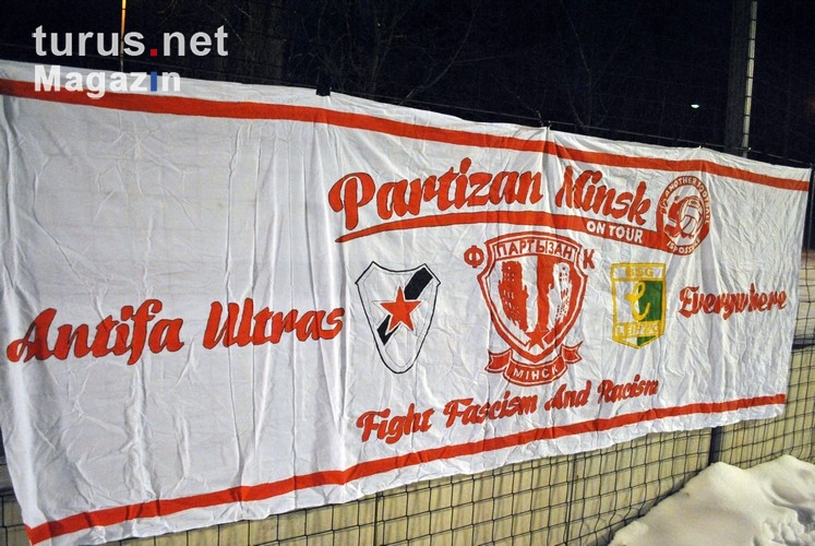 Zaunfahnen bei Babelsberg 03 vs. Partizan Minsk
