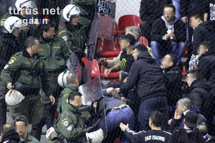 Emotionen beim Derby PAOK vs. ARIS in Thessaloniki