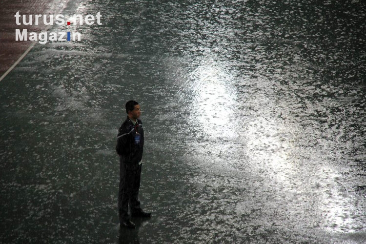 strömender Regen im Nanjing Olympic Sports Center