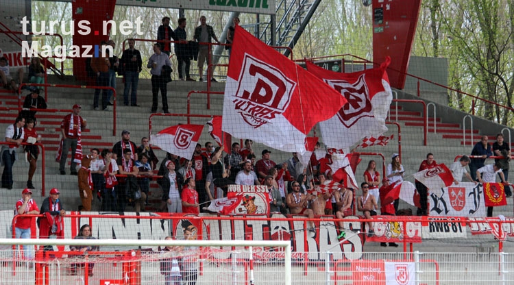 Fans des SV Jahn Regensburg bei Union Berlin