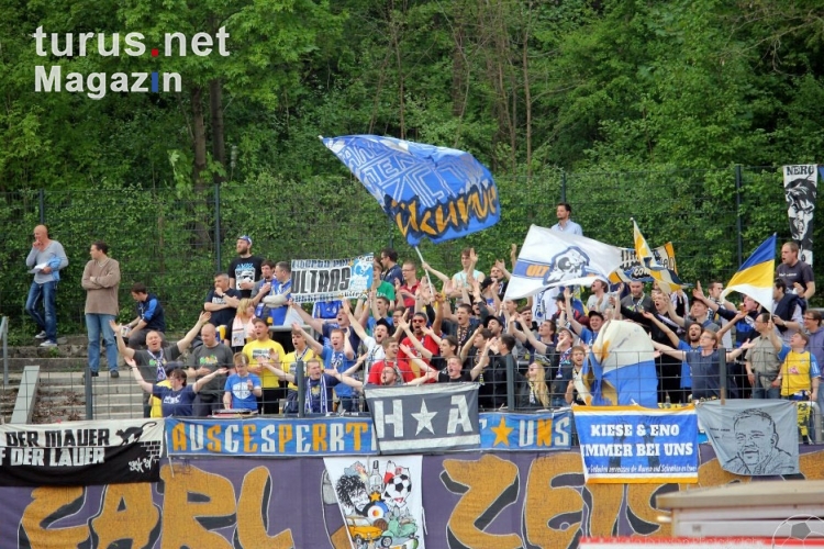 Fans des FC Carl Zeiss Jena beim BAK 07