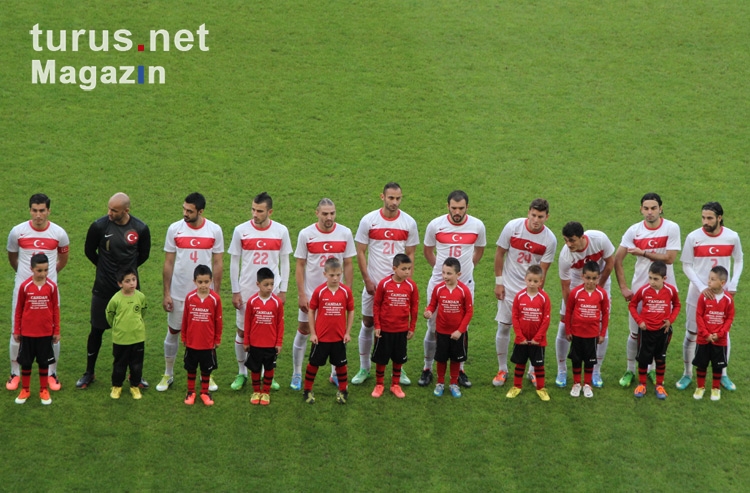 Türkische Nationalmannschaft in Duisburg 28-05-2013