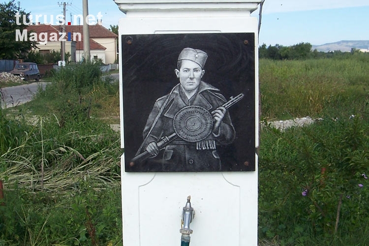 Gedenktafel für einen serbischen Soldaten