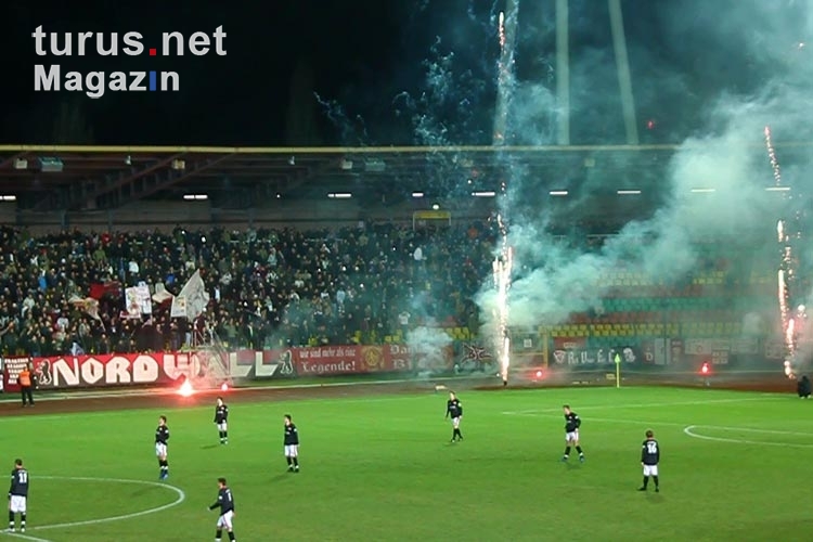 Pyrotechnik beim Berliner Derby BFC Dynamo - 1. FC Union II