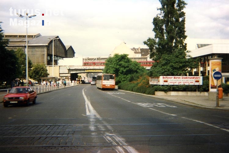 Friedrichstraße in Ostberlin 1990/91