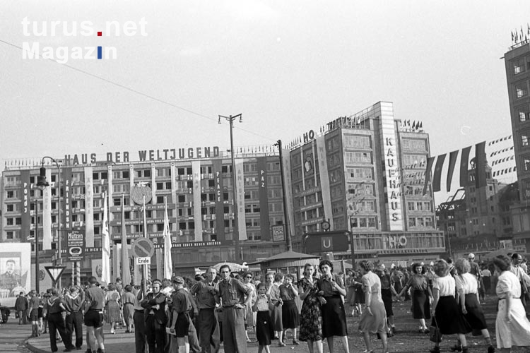 Haus der Weltjugend (Alexanderhaus) am Alexanderplatz, Anfang 50er Jahre