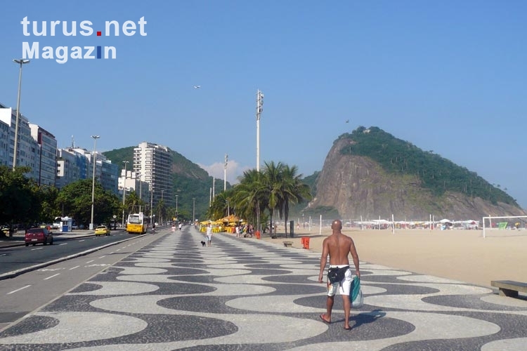 Strand von Copacabana im Stadtteil Leme