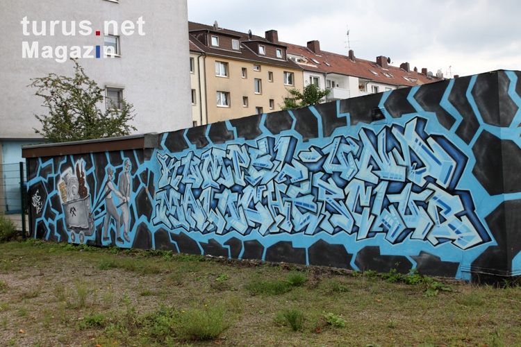 Graffiti an der Glückauf-Kampfbahn in Gelsenkirchen