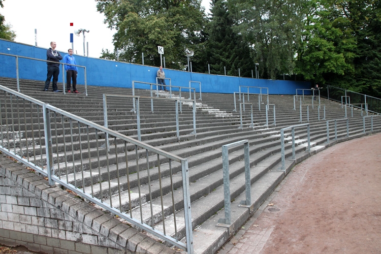 Röntgen-Stadion des FC Remscheid in Lennep