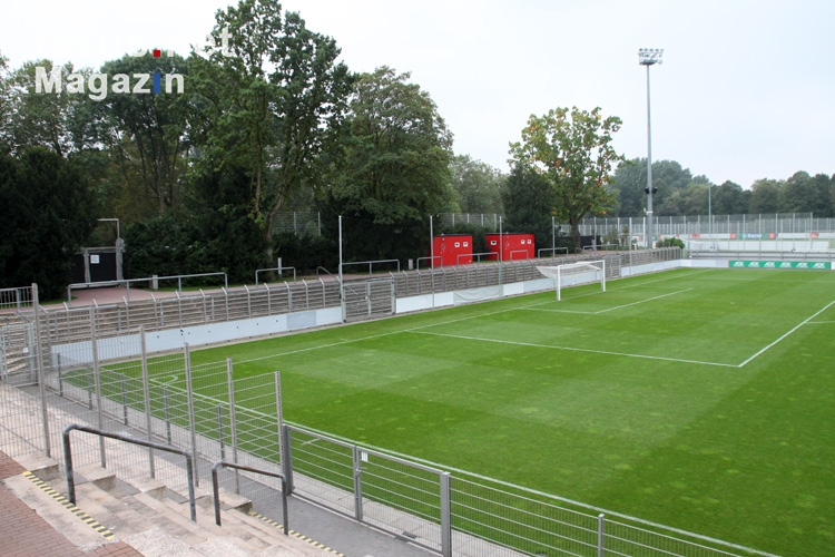Kleines Ulrich-Haberland-Stadion in Leverkusen