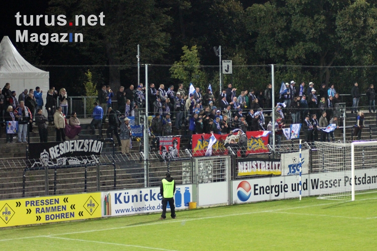 Fans der TSG Neustrelitz beim SV Babelsberg 03
