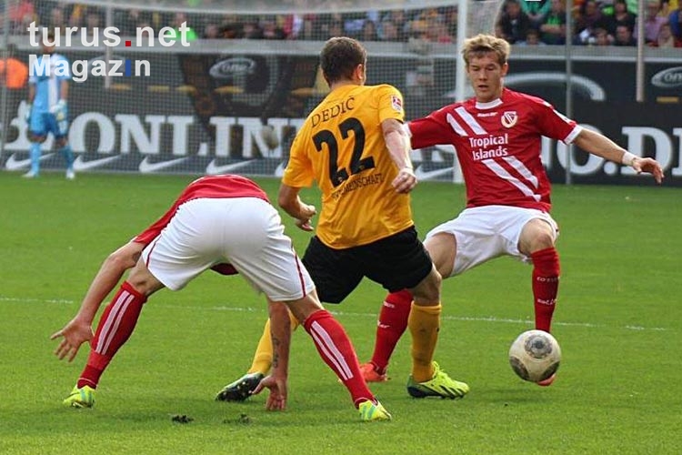 FC Energie Cottbus bei Dynamo Dresden