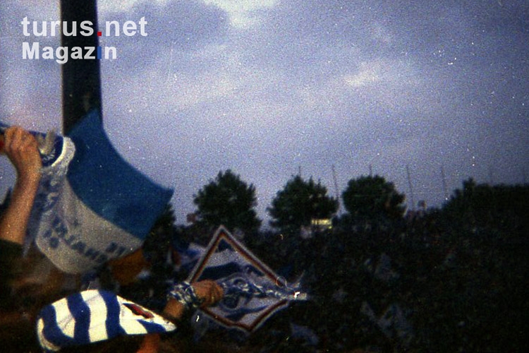 Schalker Nordkurve im Parkstadion, Anfang 90er Jahre