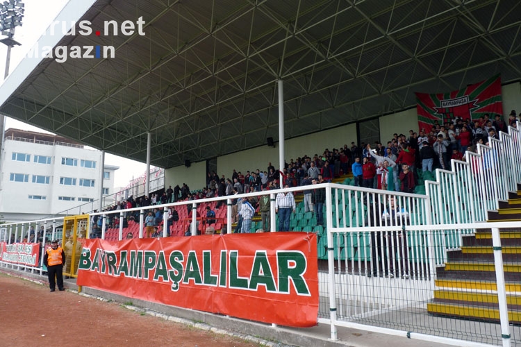Bayrampasaspor vs. Ankaragücü im Cetin Emec Stadion
