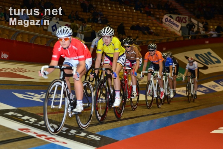 Fahrerfeld der Frauen bei den Six Days in Gent 2013