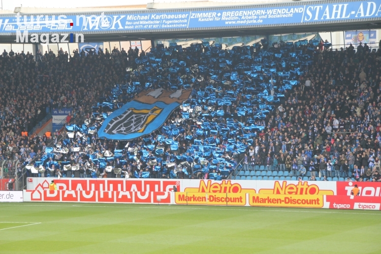 VfL Fans und Choreo gegen 1860 München