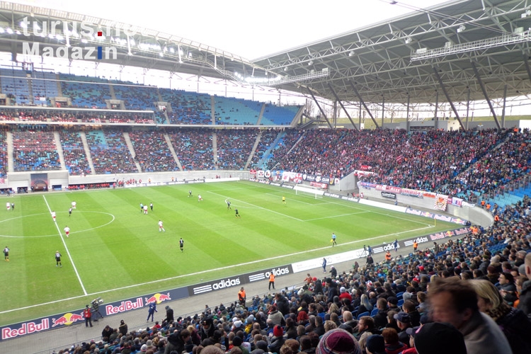 RasenBallsport Leipzig  vs.  Hallescher FC 2:1