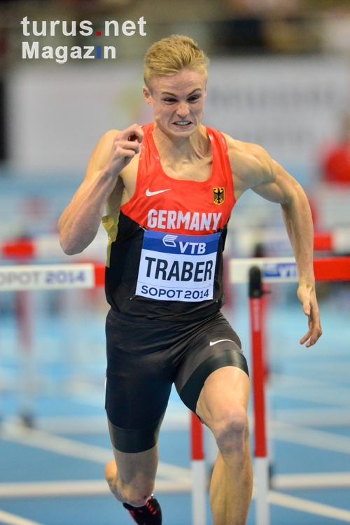 Gregor Traber beim Hürdenlauf
