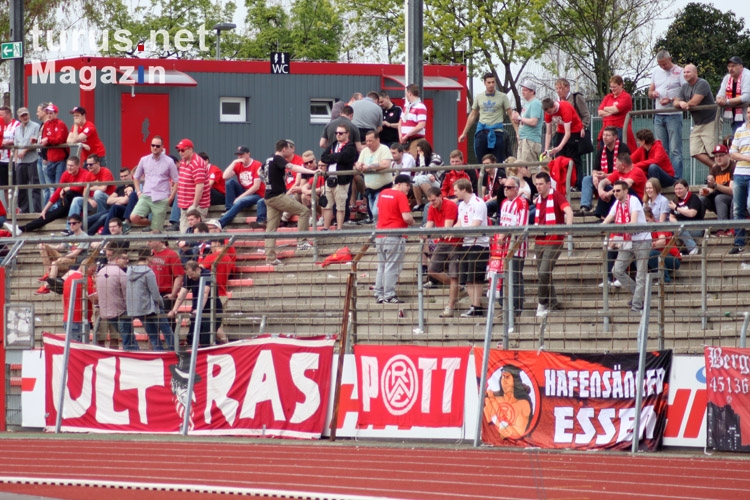 RWE Fans zu Gast im Kölner Südstadion