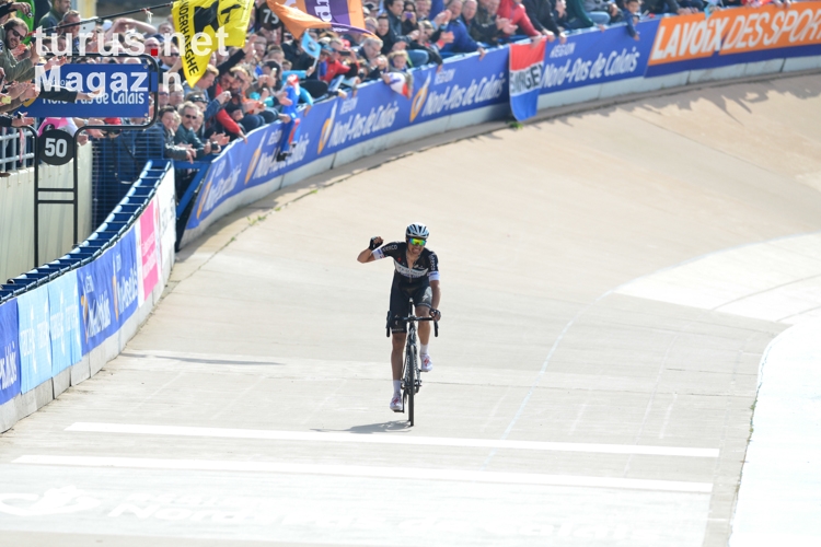 Niki Terpstra gewinnt Paris - Roubaix 2014