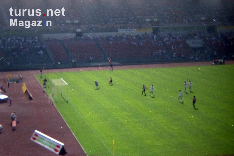 Zweitligaspiel von Fortuna Düsseldorf im Rheinstadion, Anfang 90er Jahre