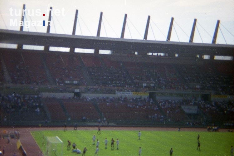 Zweitligaspiel von Fortuna Düsseldorf im Rheinstadion, Anfang 90er Jahre